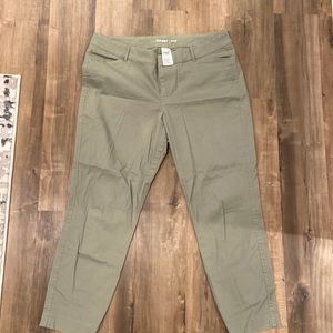 Ankle cut dress pants